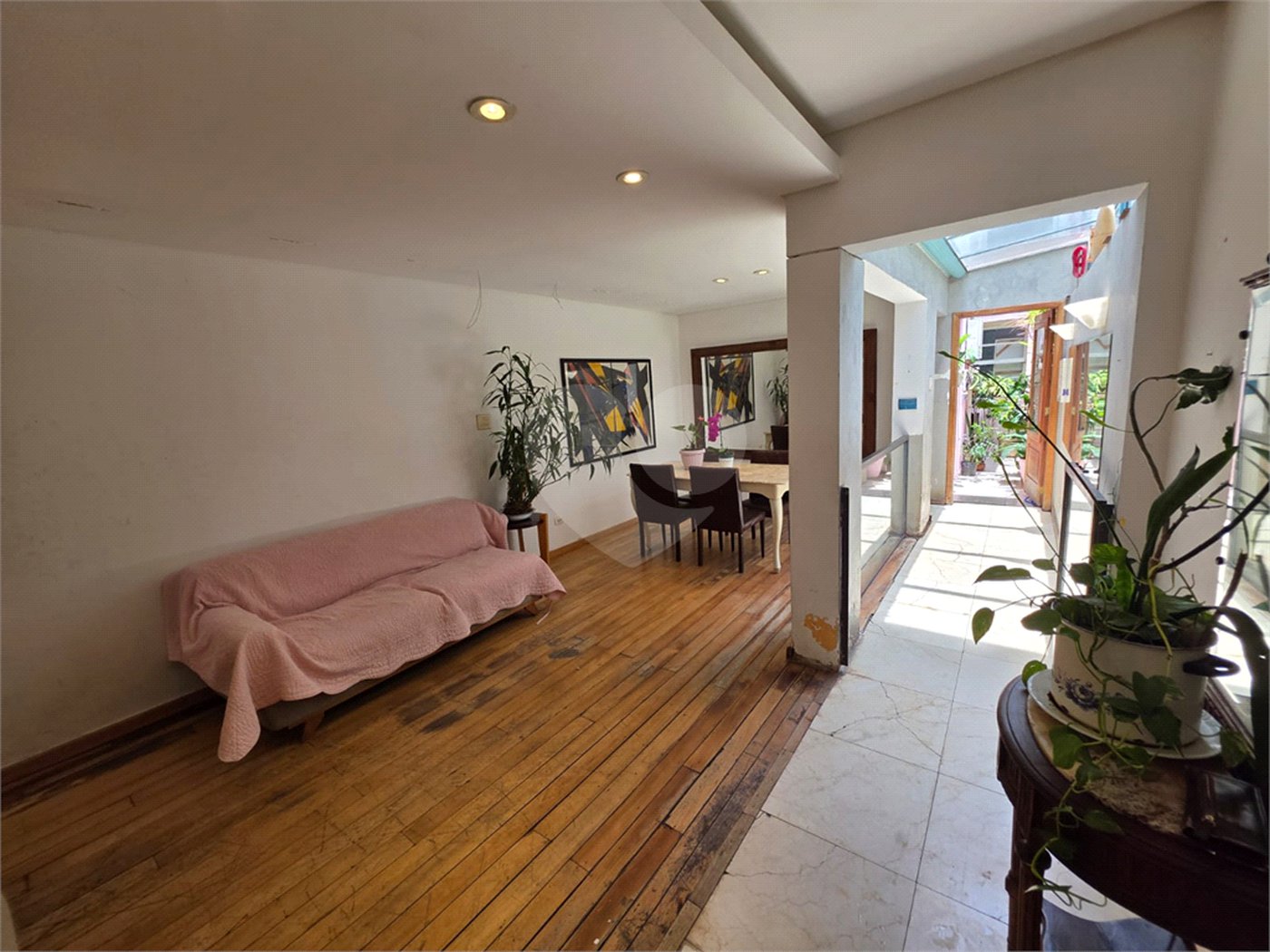 Casa de Vila à venda com 4 quartos, sendo 1 suíte, em Vila Mariana, São Paulo, SP
