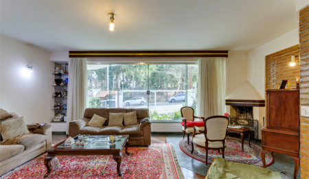 Casa à venda com 3 quartos, sendo 1 suíte,  em Alto da Boa Vista, São Paulo, SP