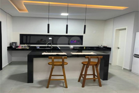 Casa à venda com 3 quartos, sendo 1 suíte,  no condomínio Residencial Mantova, Indaiatuba - SP