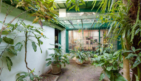 Casa Térrea à venda com 5 quartos, sendo 2 suítes,  em Alto da Boa Vista, São Paulo, SP