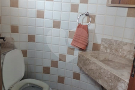 Casa à venda com 2 quartos, sendo 1 suíte, em Serpa, Caieiras, SP
