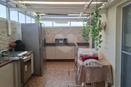 Casa à venda com 3 suítes no condomínio Villa das Flores, Mogi das Cruzes - SP