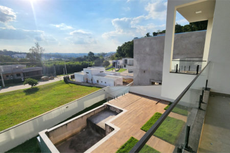 Casa à venda com 3 suítes no condomínio Santa Isabel I, Louveira - SP