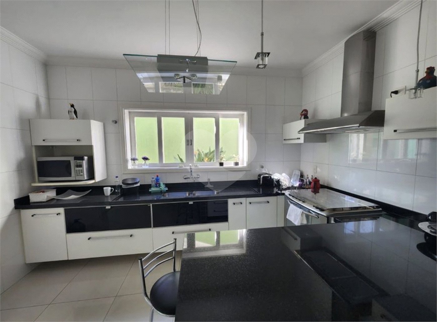 Casa à venda com 3 suítes no condomínio Villagio Di Verona, Vinhedo - SP