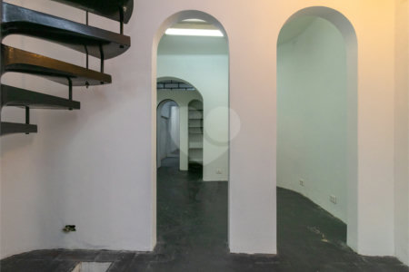 Casa Térrea à venda com 1 quarto em Pinheiros, São Paulo, SP