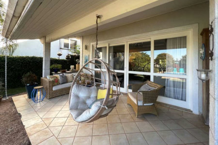 Casa à venda com 4 suítes em Vila Santo Antônio, Cotia, SP