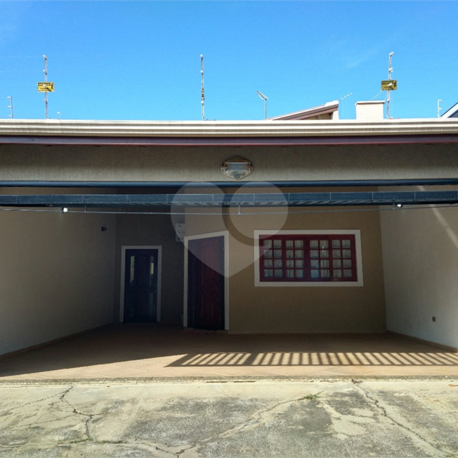 Sobrado à venda com 3 quartos, sendo 2 suítes, em Jardim Hubert, Indaiatuba, SP
