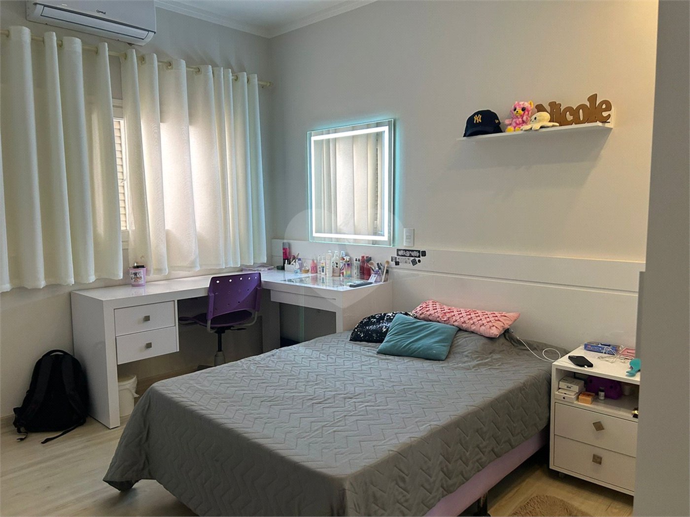 Casa à venda com 3 quartos, sendo 1 suíte, no condomínio Jardim das Acácias, Araraquara - SP