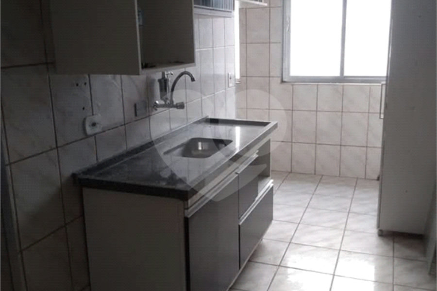 Apartamento à venda com 2 quartos em Cidade Tiradentes, São Paulo, SP