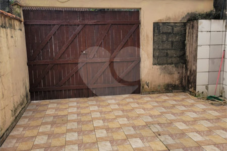 Casa à venda com 2 quartos em Suarão, Itanhaém, SP