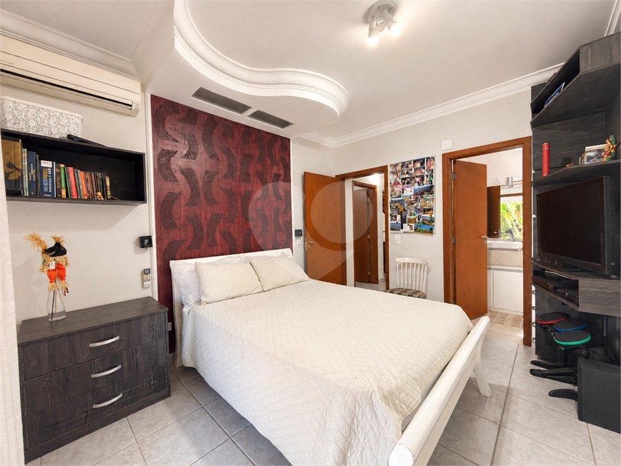 Casa à venda com 5 suítes no condomínio Parque Village Castelo, Itu - SP