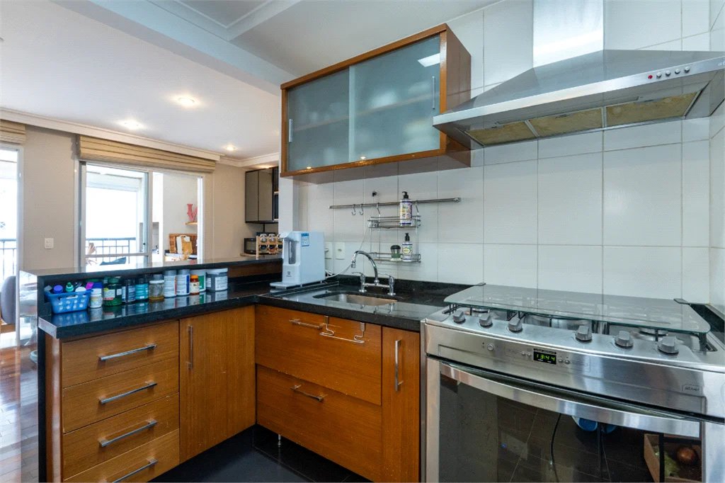 Apartamento à venda com 2 quartos, sendo 1 suíte, em Vila Gertrudes, São Paulo, SP