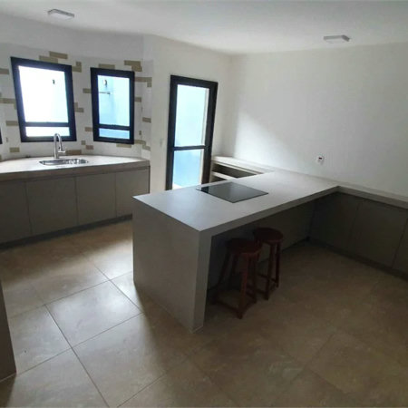 Casa à venda com 3 suítes em Jardim Londrina, São Paulo, SP