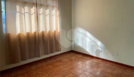 Casa Térrea à venda com 2 quartos, sendo 1 suíte, em Quarta Parada, São Paulo, SP
