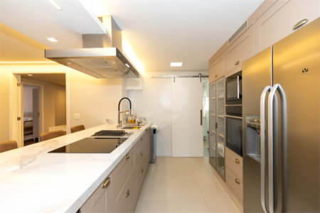 Apartamento à venda com 3 quartos, sendo 1 suíte,  em Vila Uberabinha, São Paulo, SP