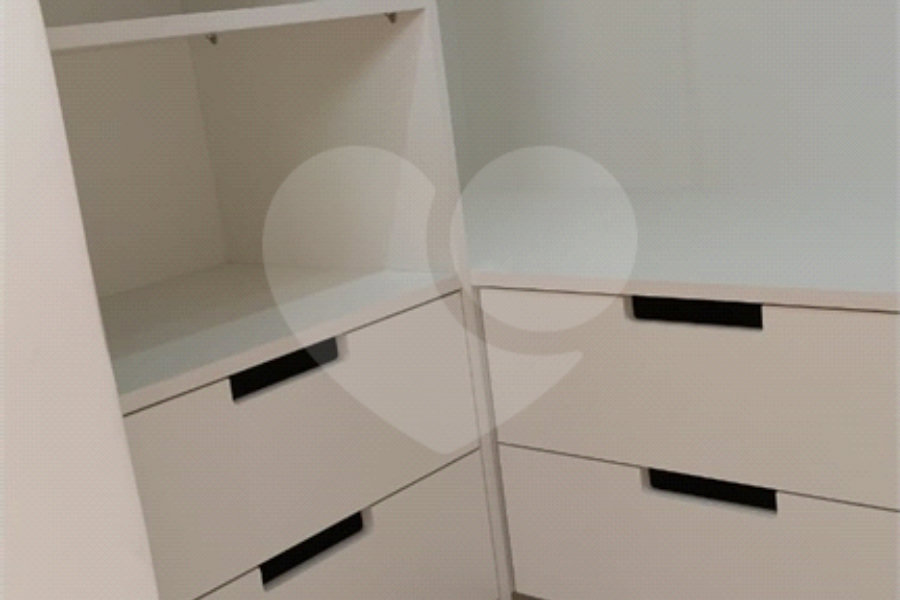 Sobrado à venda com 4 quartos, sendo 1 suíte, em Tremembé, São Paulo, SP