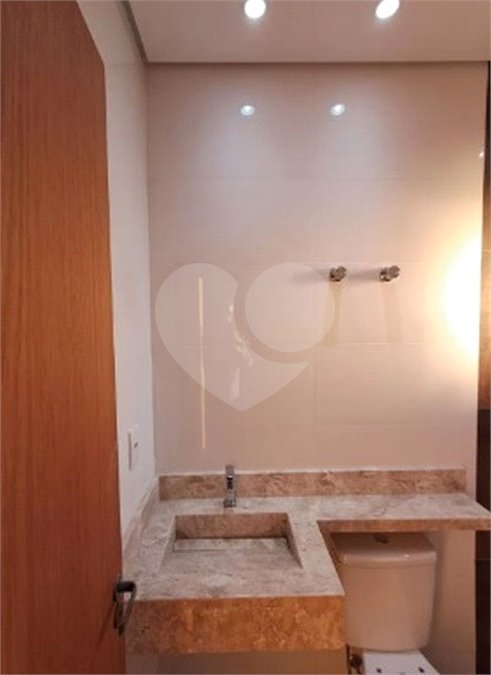 Sobrado à venda com 2 quartos, sendo 1 suíte, em Vila Nina, São Paulo, SP