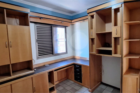 Apartamento à venda com 3 quartos, sendo 1 suíte,  no Centro, Ribeirão Preto, SP