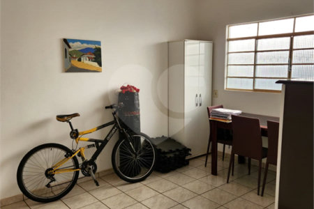 Casa à venda com 4 quartos, sendo 1 suíte, no Centro, Araraquara, SP