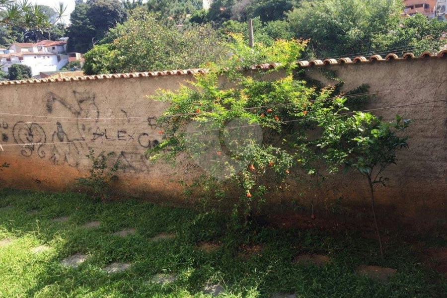 Sobrado à venda com 3 suítes em Vila Irmãos Arnoni, São Paulo, SP