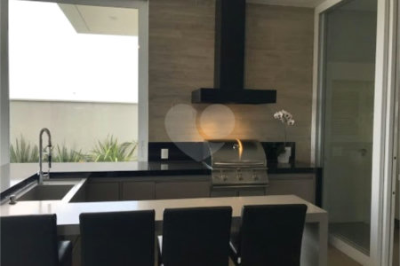 Casa à venda com 3 quartos, sendo 1 suíte, no condomínio Residencial Central Parque, Salto - SP