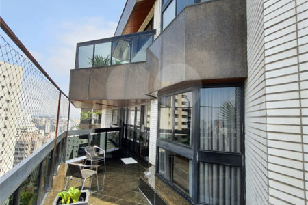 Apartamento à venda com 4 suítes em Vila Andrade, São Paulo, SP