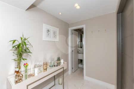Apartamento à venda com 4 quartos, sendo 3 suítes, em Brooklin Paulista, São Paulo, SP