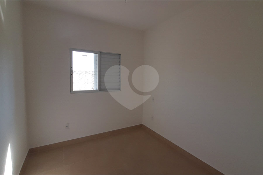 Casa à venda com 2 quartos no condomínio Residencial Luta, São Paulo - SP