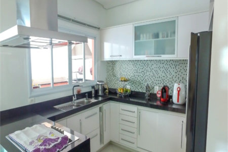 Casa à venda com 3 quartos, sendo 1 suíte, no condomínio Belvedere 2, Votorantim - SP