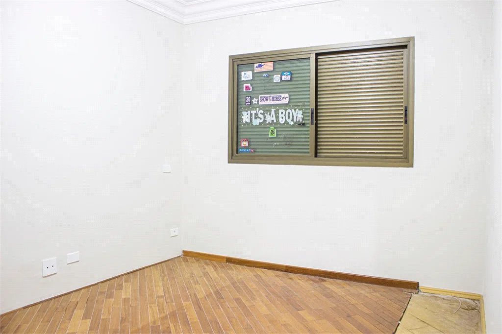 Apartamento à venda com 3 suítes em Jardim Londrina, São Paulo, SP