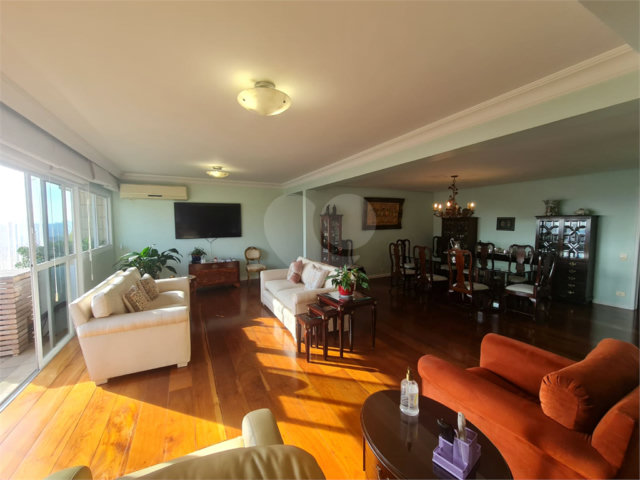 Apartamento à venda com 3 quartos, sendo 2 suítes,  em Alto da Boa Vista, São Paulo, SP