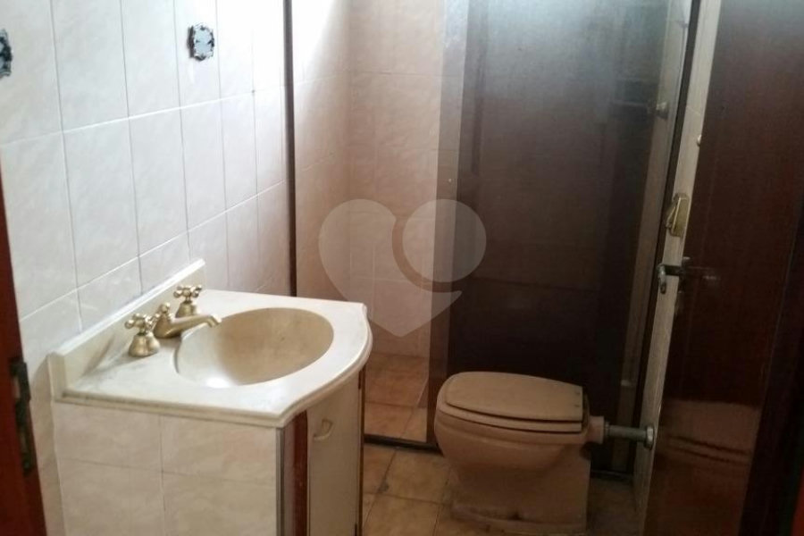 Sobrado à venda com 4 quartos em Vila Guilherme, São Paulo, SP