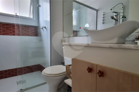 Apartamento à venda com 3 suítes em Jardim Londrina, São Paulo, SP