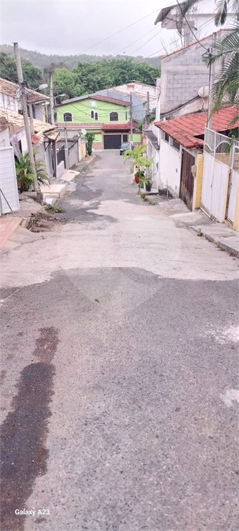 Casa à venda com 3 quartos em Campo Grande, Rio de Janeiro, RJ
