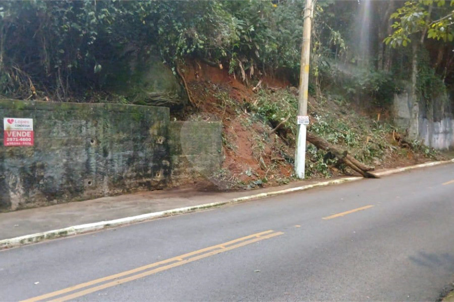 Terreno à venda em Serra da Cantareira, São Paulo, SP