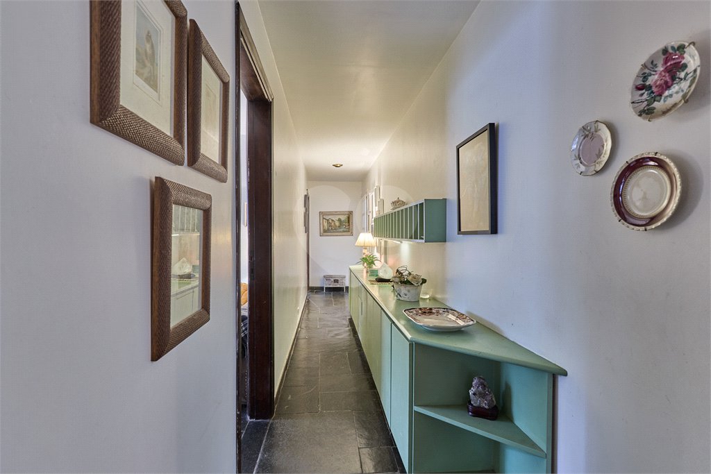 Casa à venda com 4 suítes em Granja Julieta, São Paulo, SP