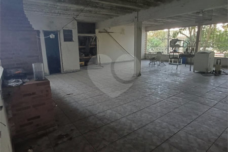 Casa à venda com 3 quartos, sendo 1 suíte, em Senador Camará, Rio de Janeiro, RJ