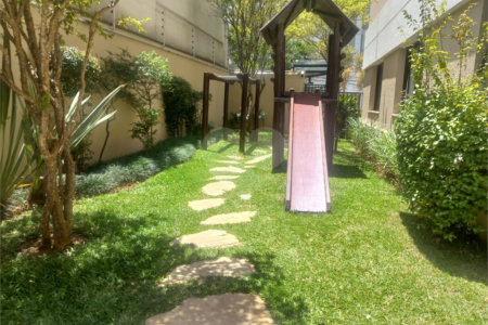 Apartamento à venda com 3 suítes em Vila Pompéia, São Paulo, SP