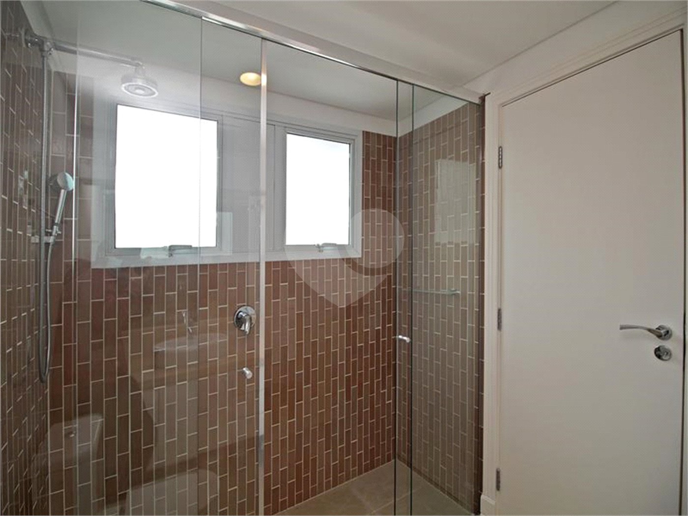 Casa à venda com 3 suítes no condomínio Brooklin Hills, São Paulo - SP