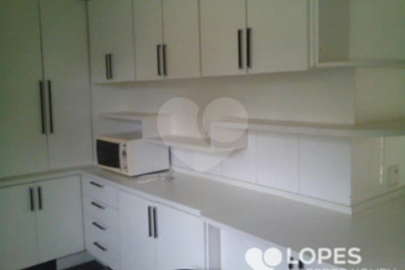 Casa à venda com 6 quartos, sendo 2 suítes, no condomínio Lago Azul Residencial e Golfe, Araçoiaba da Serra - SP
