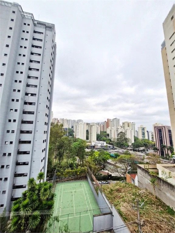 Apartamento à venda com 3 quartos, sendo 1 suíte, em Vila Suzana, São Paulo, SP