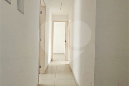 Casa à venda com 4 quartos, sendo 3 suítes, no condomínio Grand Park, Rio de Janeiro - RJ