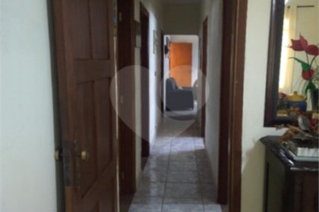 Casa térrea no Centro em Araraquara/SP, com 4 dormitórios