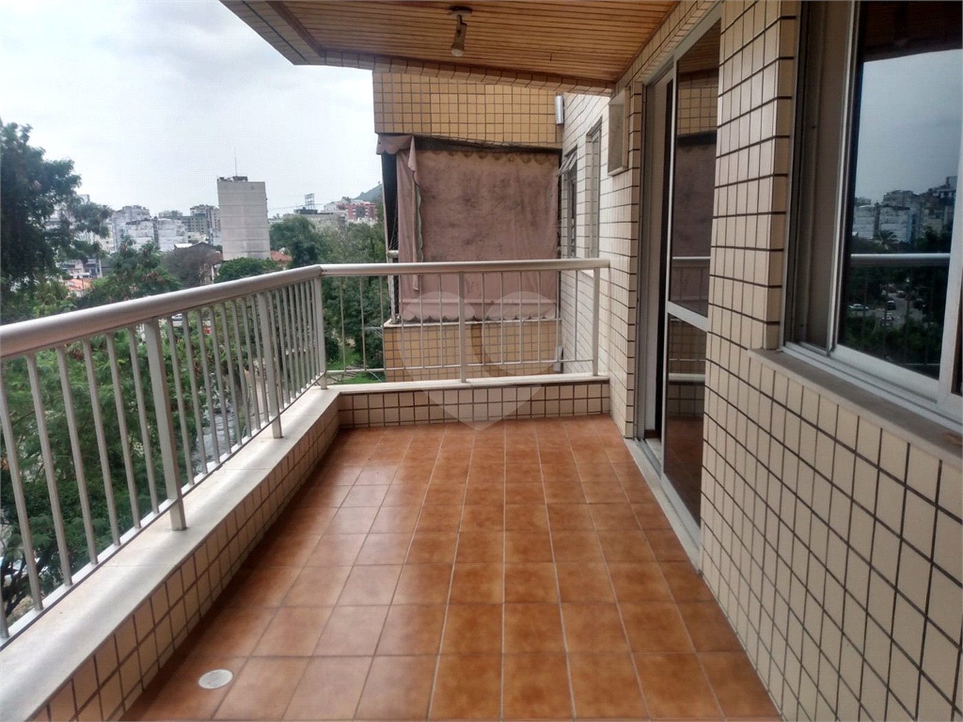 Apartamento à venda com 2 quartos, sendo 1 suíte,  em Tijuca, Rio de Janeiro, RJ