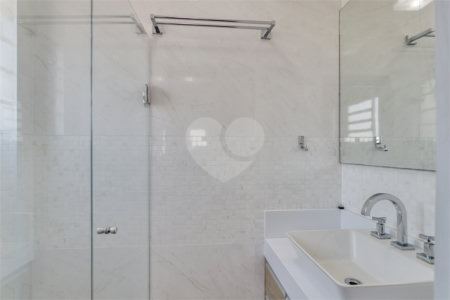 Apartamento à venda com 2 quartos, sendo 1 suíte,  em Santo Amaro, São Paulo, SP
