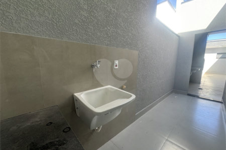 Casa à venda com 3 quartos, sendo 1 suíte, no condomínio Residencial Villagio Wanel, Sorocaba - SP
