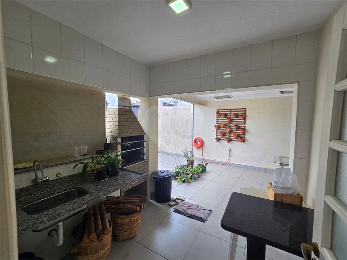 Casa à venda com 4 quartos, sendo 2 suítes,  em Vila Nastri, Itapetininga, SP