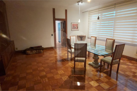 Apartamento à venda com 4 quartos, sendo 1 suíte,  em Laranjeiras, Rio de Janeiro, RJ