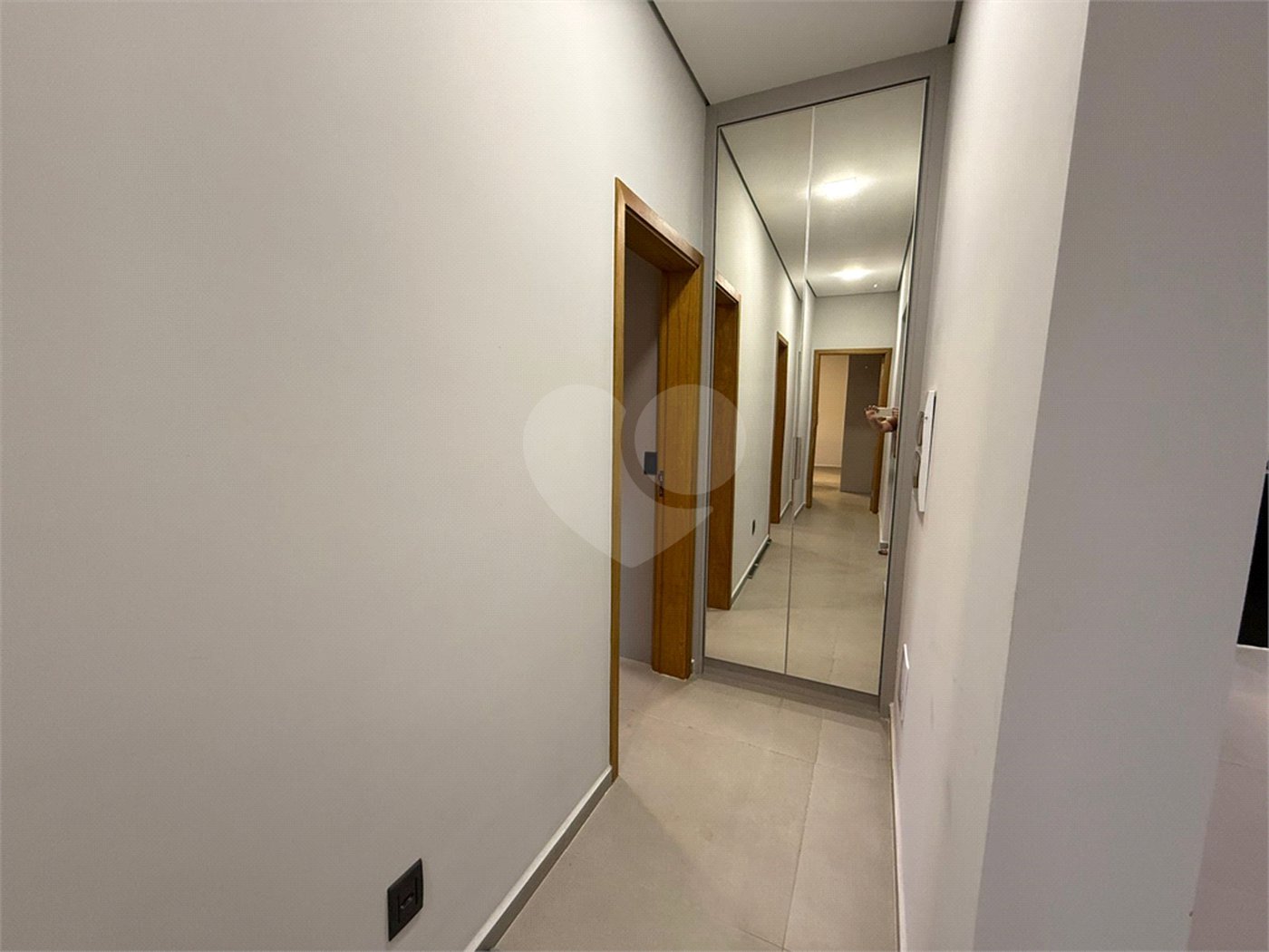 Casa à venda com 3 quartos, sendo 2 suítes, no condomínio San Marco II, Ribeirão Preto - SP