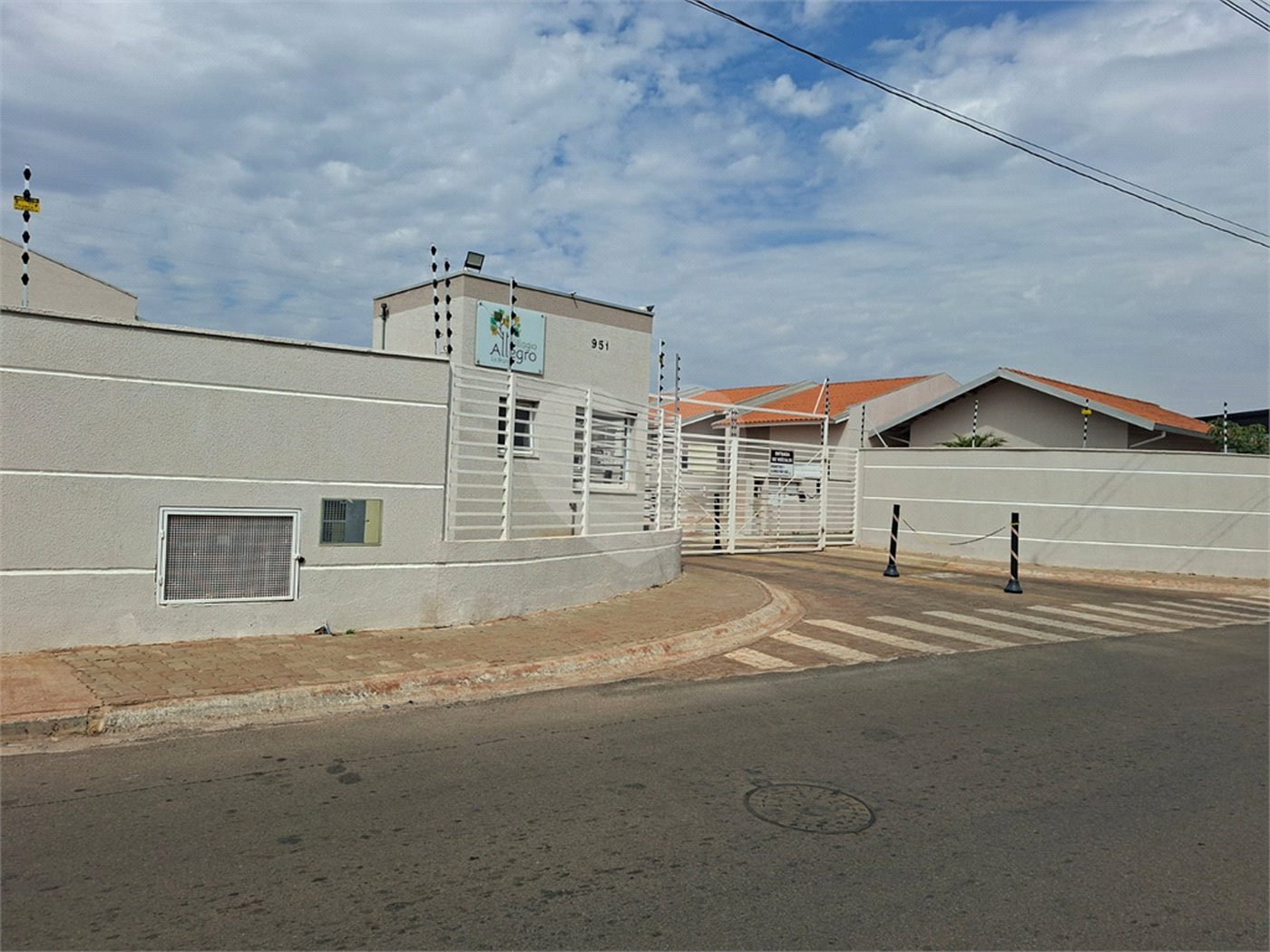 Casa à venda com 2 quartos no condomínio Villagio Allegro, Itapetininga - SP